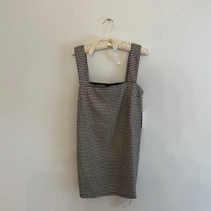 Reformation brand new never been worn size M houndstooth dress